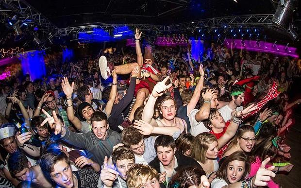 英国十年内半数夜总会关门