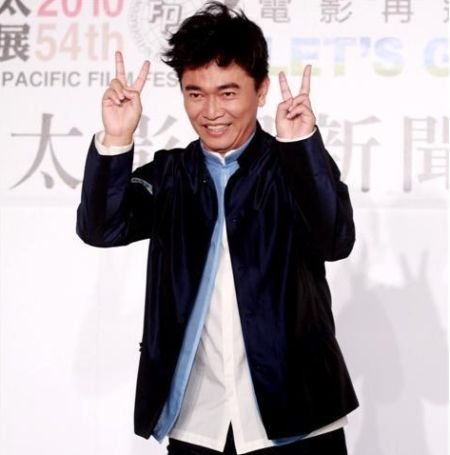 台湾综艺节目排行榜_台湾综艺节目太开放,为提高收视率也是拼了,穿什么让主持人定
