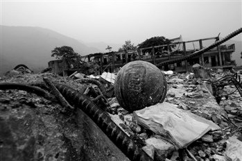 中国地震预警路线图之争调查：官方民间竞速跑