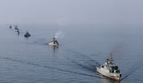 伊朗议会呼吁政府对西方封锁霍尔木兹海峡