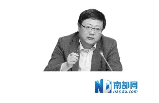 環保部部長陳吉寧表示，現在突出的問題是執法弱,對大量違法嚴重的案件要拿出硬辦法。新華社發