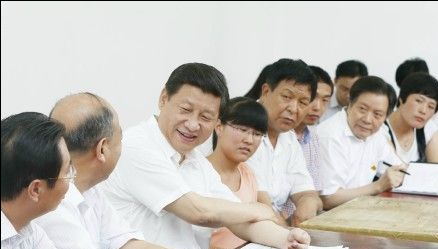 习近平参观西柏坡：“两个务必”意义深远