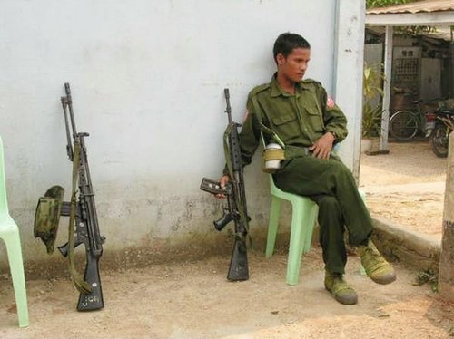 缅军攻占战略要地 克钦军威胁袭击中缅油气管