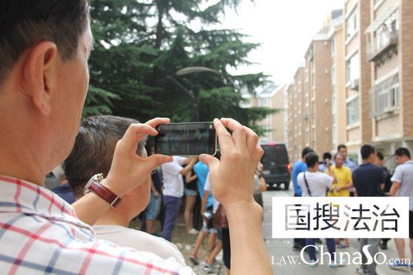 大连枪杀案凶手花2万赴四川买枪 家庭积怨颇深