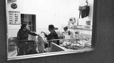 包装精美毒药被误作“零食” 12岁小学生身亡