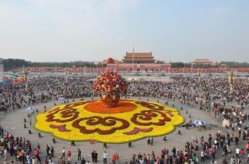 天安门广场的国庆花坛 十年来都有过什么变化？