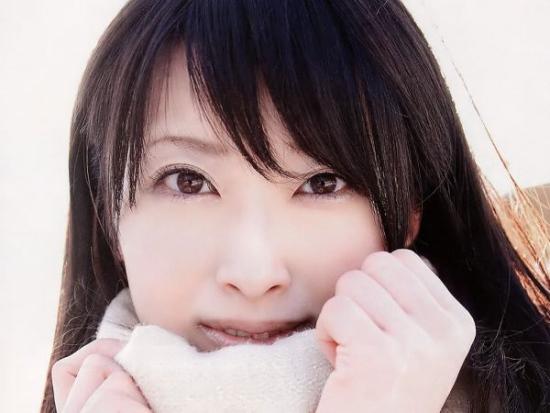 日本美女议员再度高票连任 展开第三任期(图)