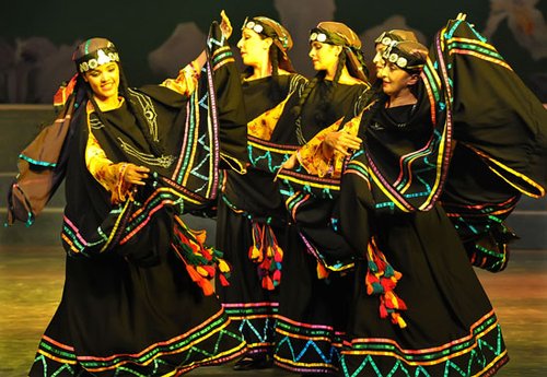阿尔及利亚国家舞蹈团的首场演出上演