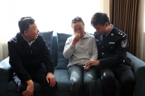 沈阳民警为十八大安保连续工作30小时身亡