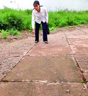 男子获释后漂尸鱼塘浑身是伤 家属质疑其遭刑讯