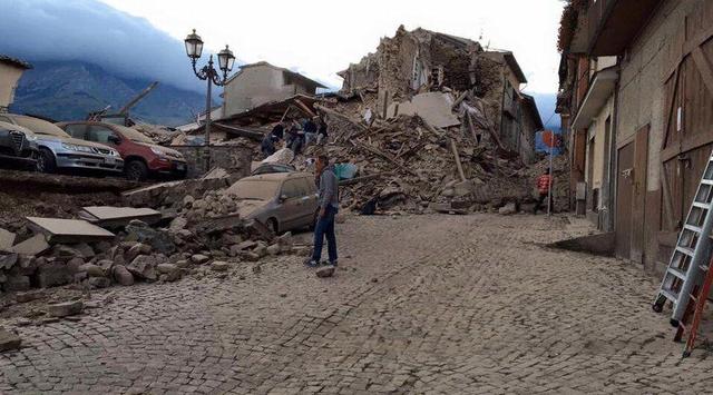 意大利6.0级地震已致120人遇难 震区仍时有余震