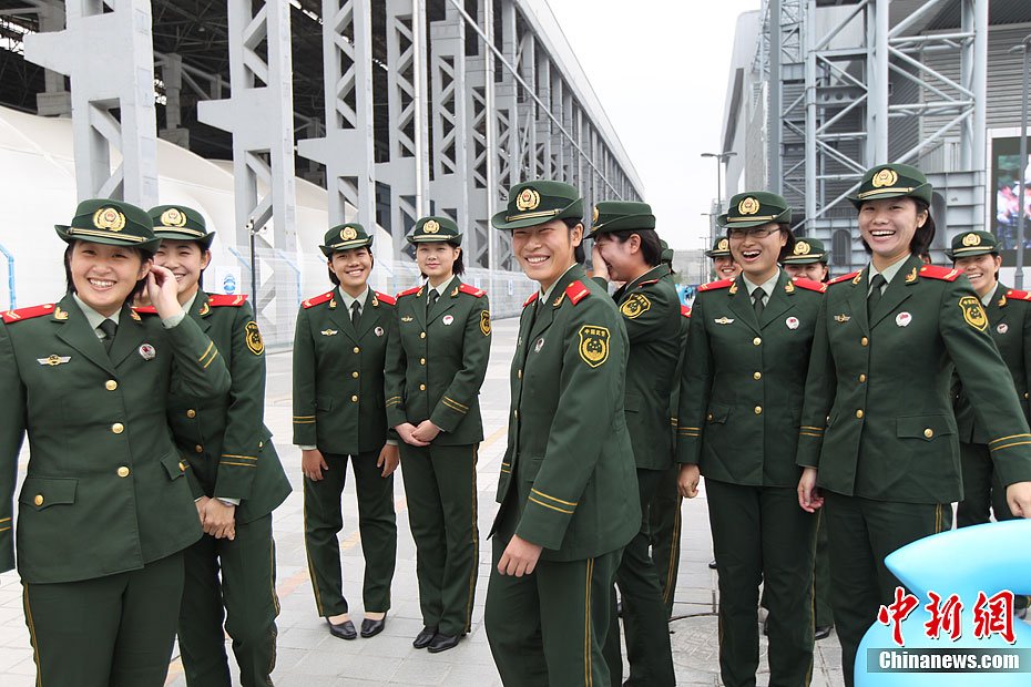 高清组图:最后的世博女兵 重温世博记忆