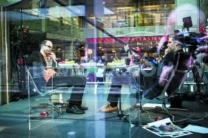 长达12小时的电视采访