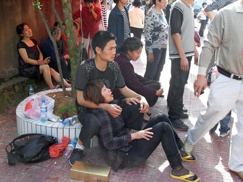 �����������ѧһŮ��׹¥����(��ͼ)