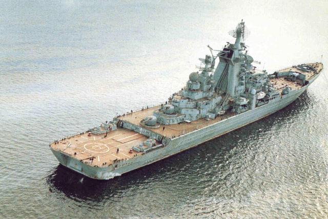 一生两次切割舰体的"基洛夫"号核动力巡洋舰