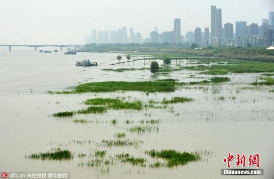 长江流域全面入汛 上游水库平稳释放防洪