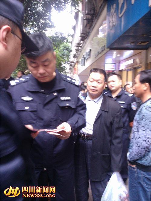 警方正在现场调查图据警方