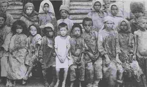 乌克兰大饥荒:700万人饿死惨剧怎酿成