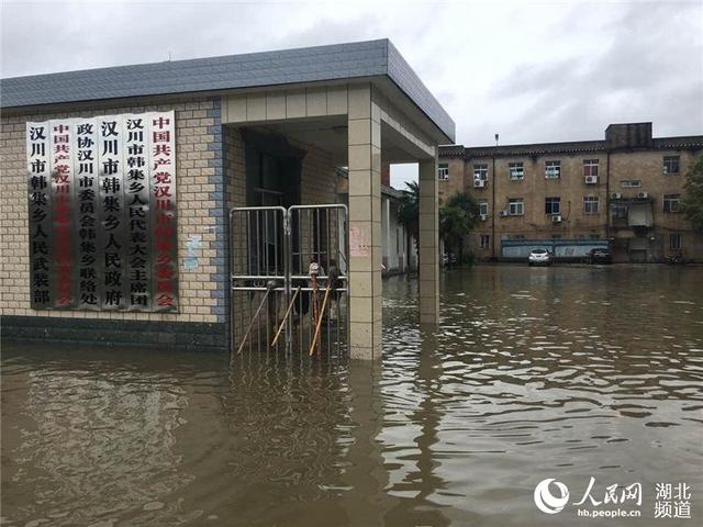 入汛以来最强降雨袭击湖北 已造成6人死亡4人失踪