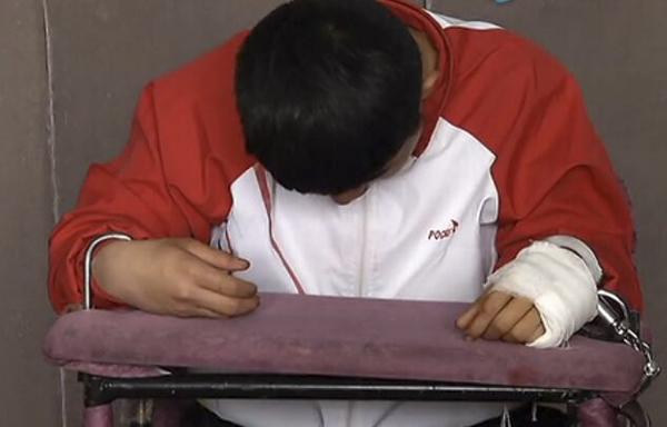 男生因情感纠葛刺穿前女友脖颈 涉故意杀人被批捕