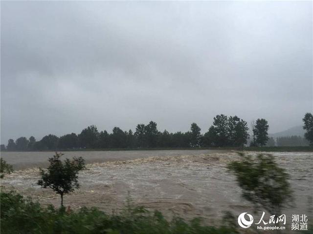 入汛以来最强降雨袭击湖北 已造成6人死亡4人失踪