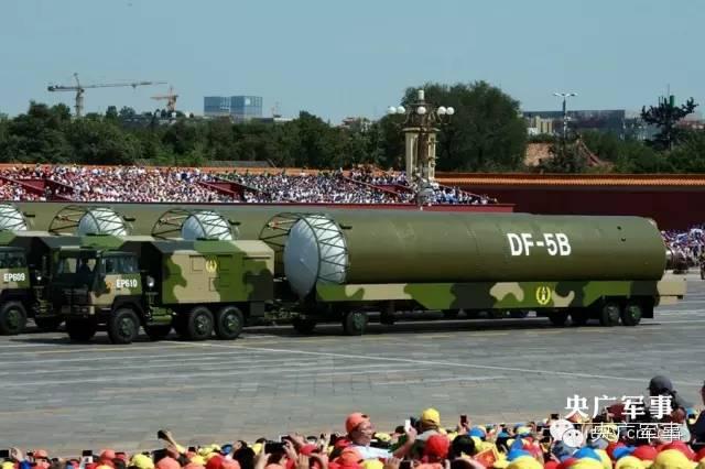 看外国人眼中的中国阅兵十大杀器