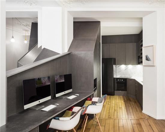 巴黎80平米小公寓改造热衷于收藏与宠物的年轻情侣的家
