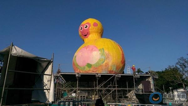 台北灯会福禄猴丑哭网友 然而还有更丑的(图)