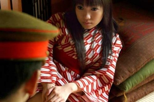 日本军妓回忆录:平均每人每天接客15到60次