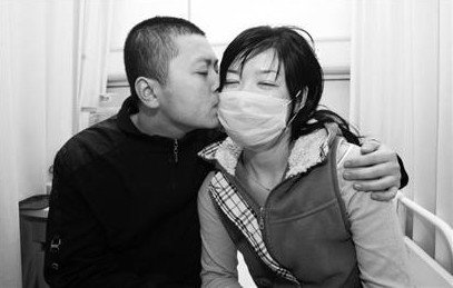 骨髓捐献者临时反悔 最美白血病新娘离世(图)