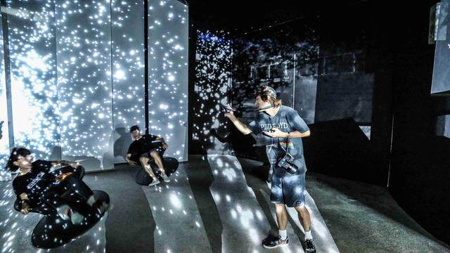 西岸艺博会呈现TURN THE PAGE互动创意设计项目_新闻_腾讯网