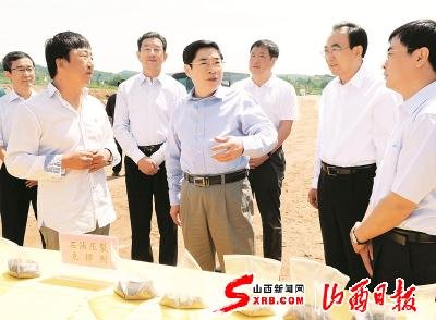 8月23日,省委书记袁纯清在沁源县调研.