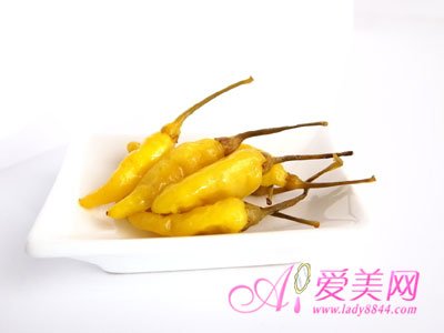 养生:辣椒配凉性食物烹调 冬日吃辣不上火6个