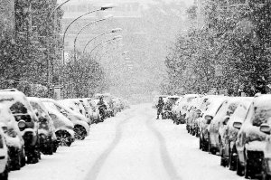 欧洲多国气温跌破零下30度 乌克兰64人冻死街头