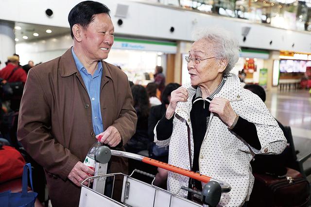 刘少奇女儿启程前往莫斯科 将参加红场阅兵式
