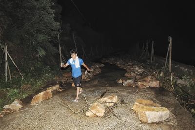 北京密云3500多人因暴雨转移 关闭34家旅游景区