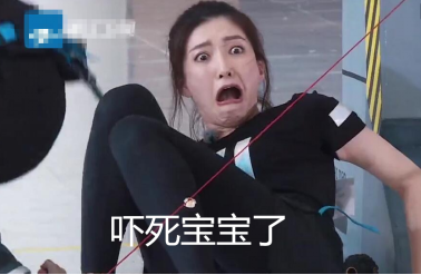 19岁女生为救患病哥哥街头“卖身”，称受小说启发，犯傻啊！