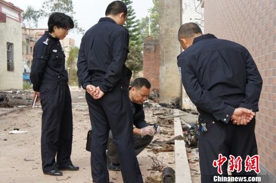 广东湛江致7死18伤爆炸嫌犯当子女面引爆炸药