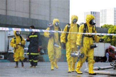 上海一企业液氨泄漏致15死25伤 死者烧伤难辨认