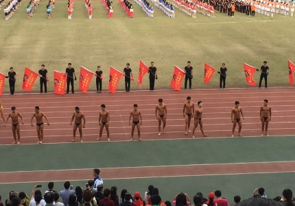 新闻哥吐槽:为什么连变态都有女朋友?