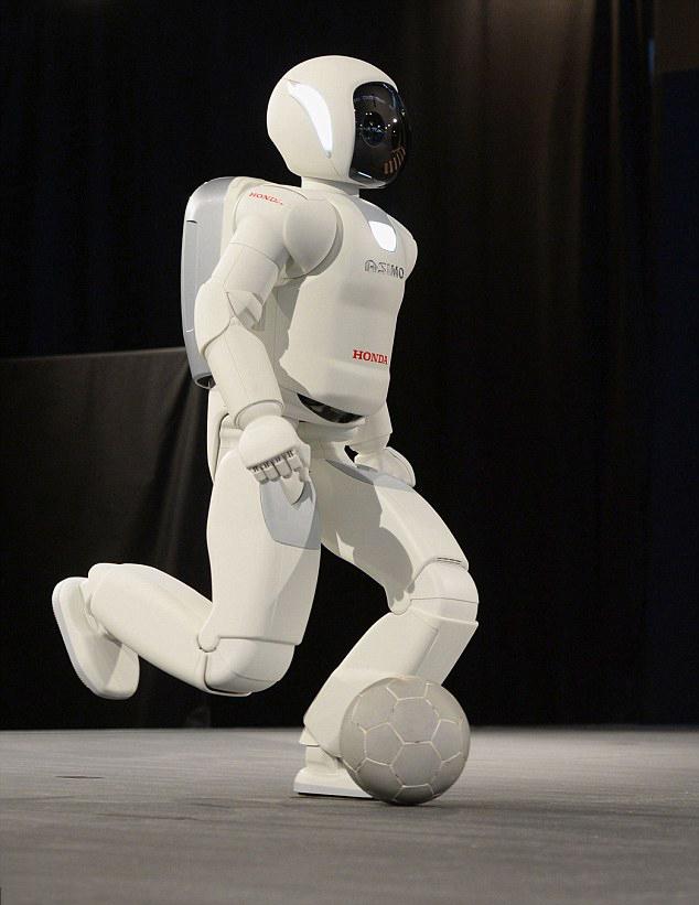日本展示最新版机器人 会跑步跳舞踢足球(图)