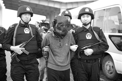 男子杀害2名女子 称就想找漂亮女人做自己女