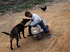 6 años de edad, el SIDA huérfano que vive sola