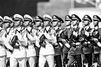 解放军仪仗队员硬背发音学会俄语《喀秋莎》