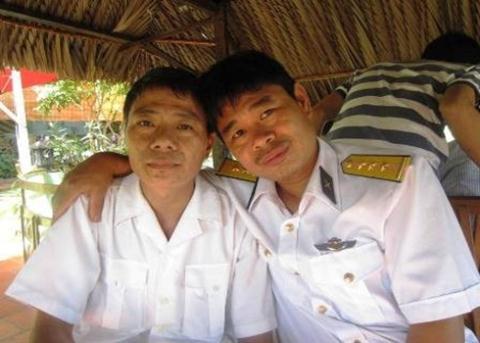 越南军官在中国南海万安滩修理平台坠海身亡
