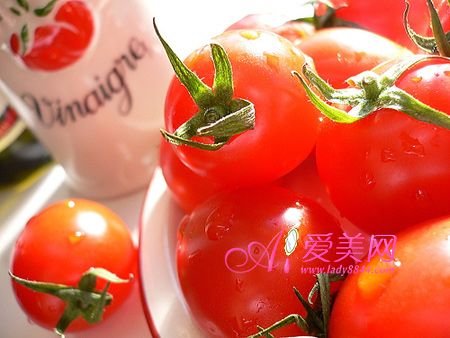 晚间吃西红柿减肥 让你1个月瘦3斤