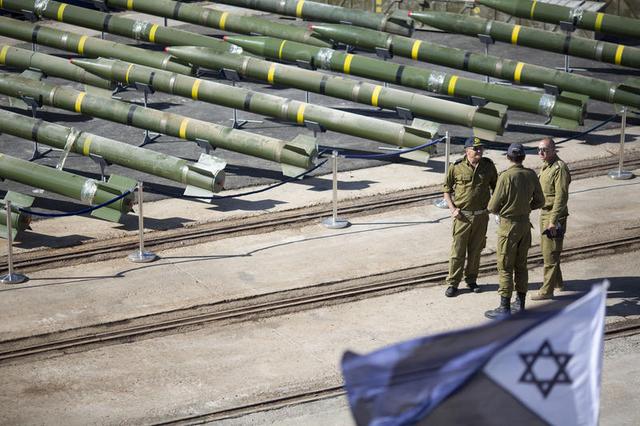 资料图:以色列截获运往巴勒斯坦的火箭弹
