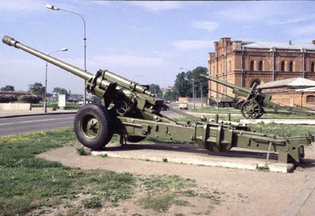 资料图:前苏联制m46型130毫米岸防炮