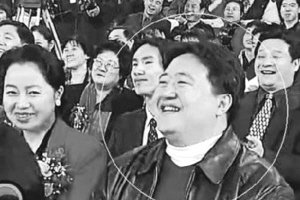 媒体曝“笑脸哥”春晚故事 连续13年惊鸿一瞥