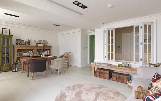 美女画家把画室布置成这样 比别人家都好看多了